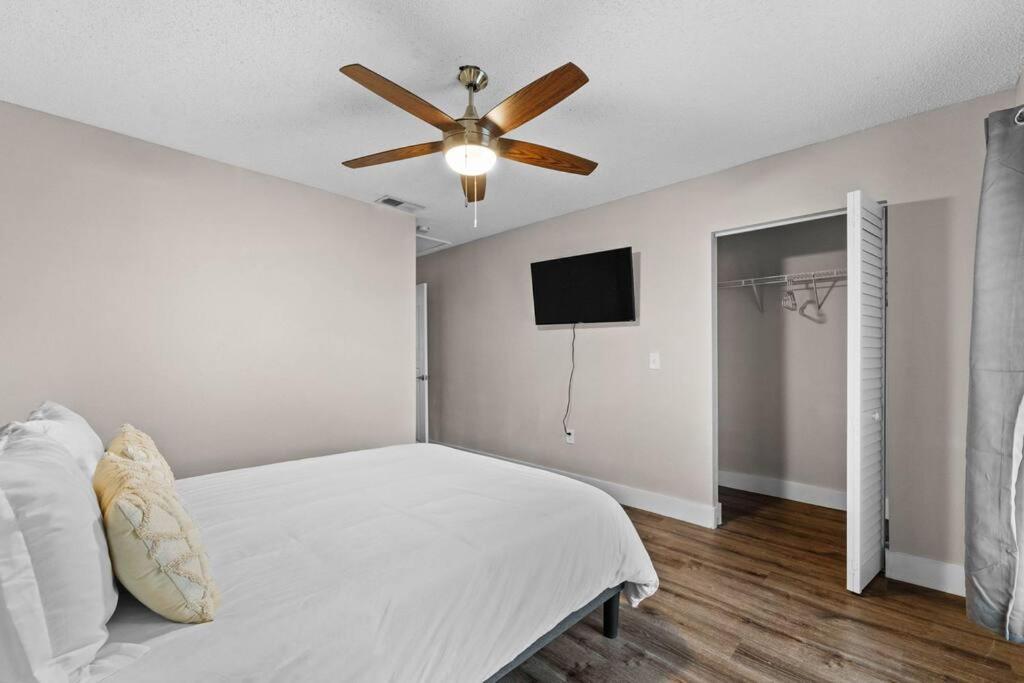 Apartamento Cozy Townhouse - Gym Pool Golf Fast Wifi 2b2b