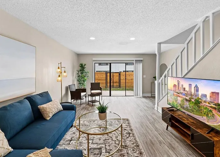 Cozy Townhouse - Gym Pool Golf Fast Wifi 2B2B